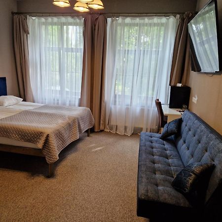 Hotel Karklu Muiza Jelgava Bagian luar foto