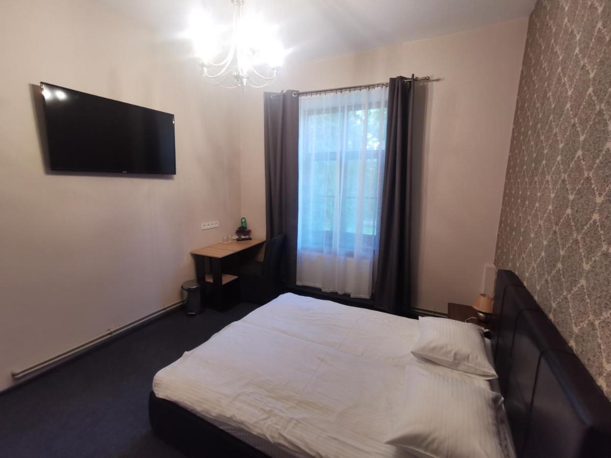 Hotel Karklu Muiza Jelgava Bagian luar foto