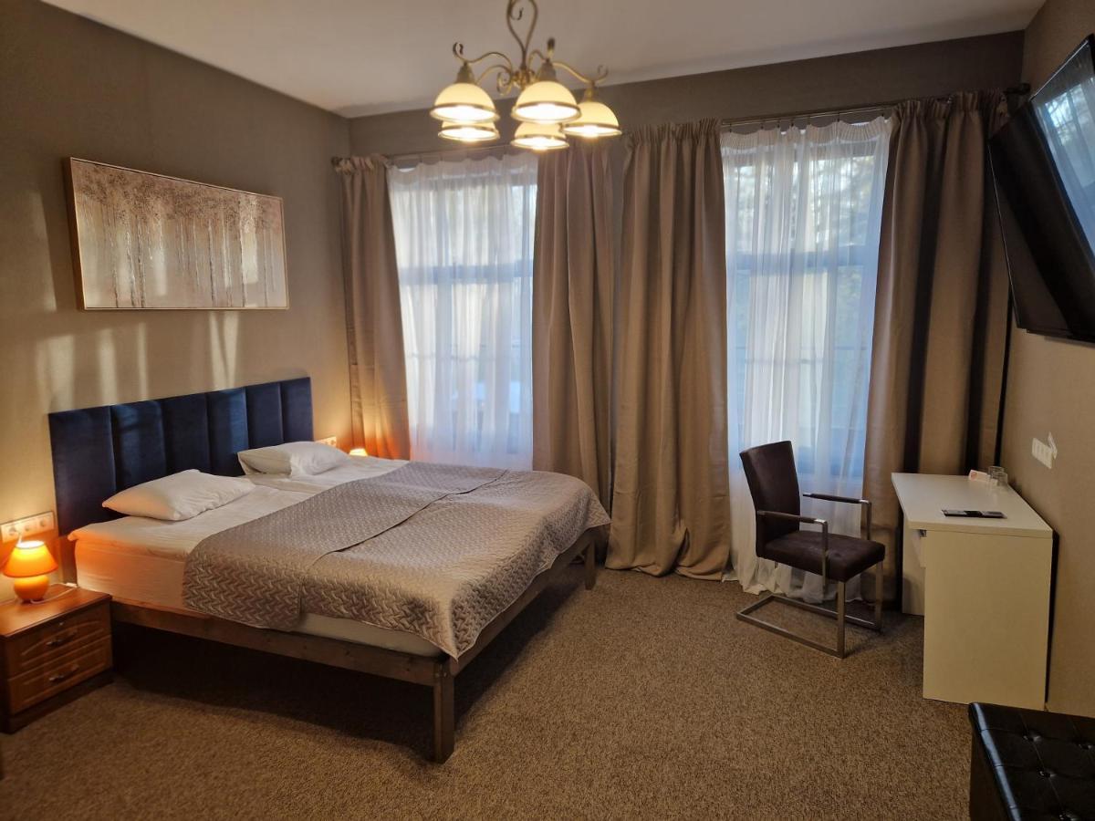 Hotel Karklu Muiza Jelgava Bagian luar foto